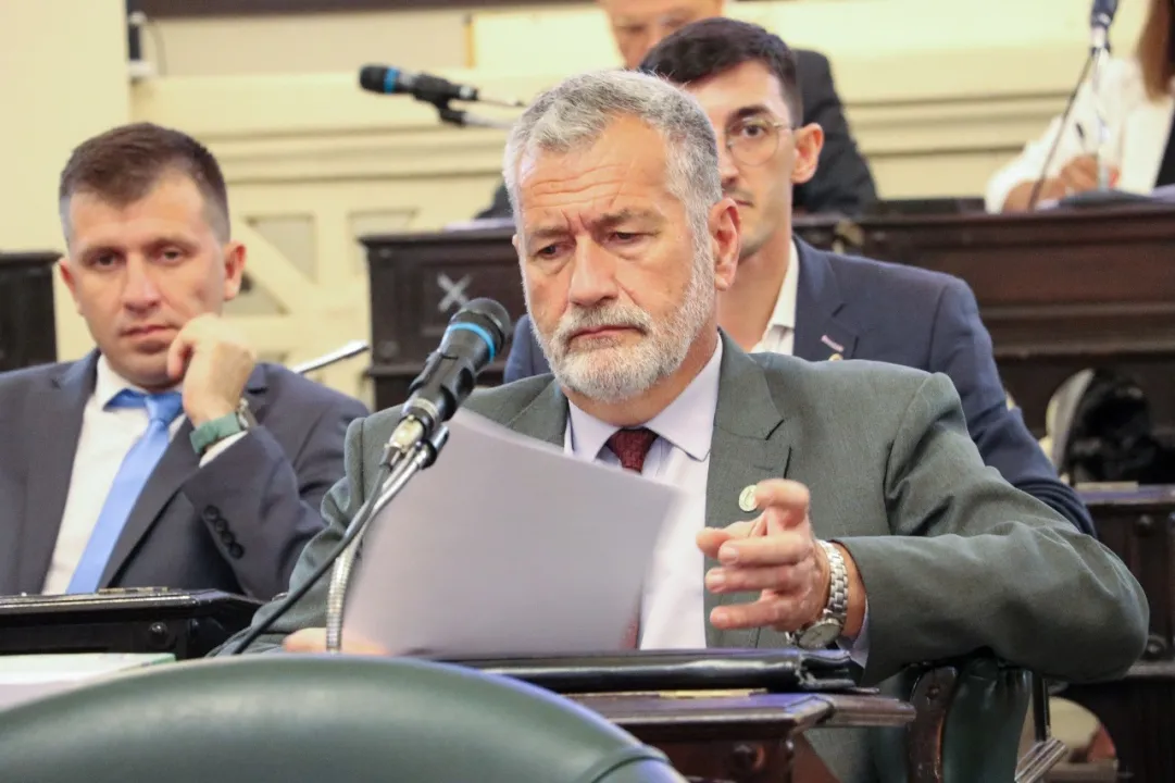 Miguel Arias, Diputados aprobó el Presupuesto 2024 6.jpg